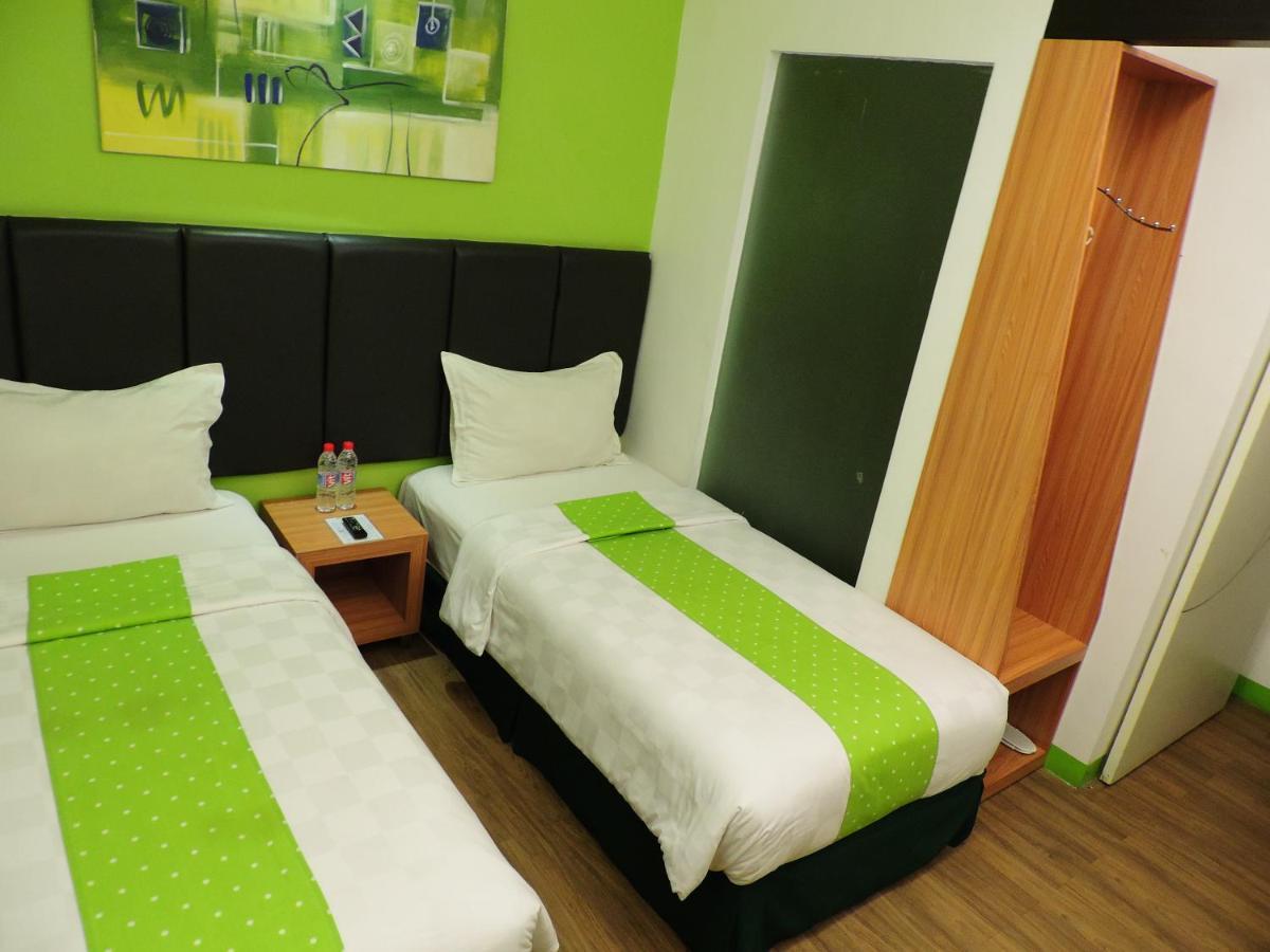 Arbor Biz Hotel Makassar Dış mekan fotoğraf