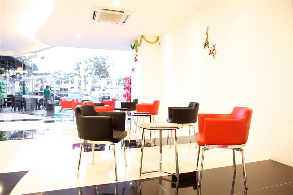 Arbor Biz Hotel Makassar Dış mekan fotoğraf