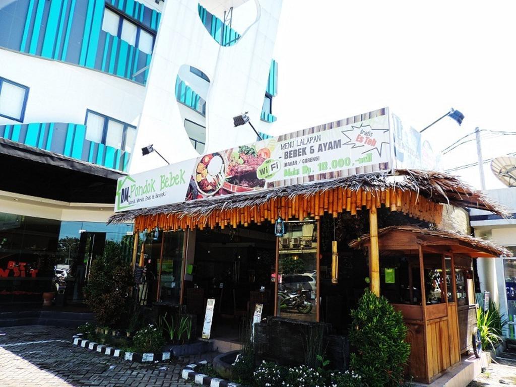 Arbor Biz Hotel Makassar Dış mekan fotoğraf