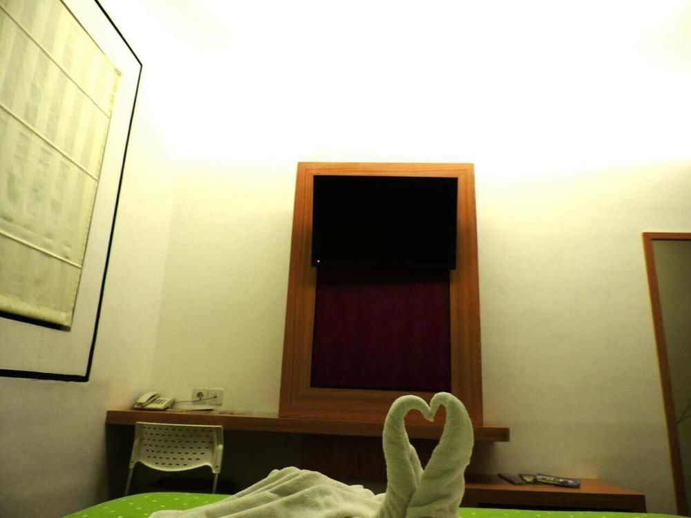 Arbor Biz Hotel Makassar Dış mekan fotoğraf