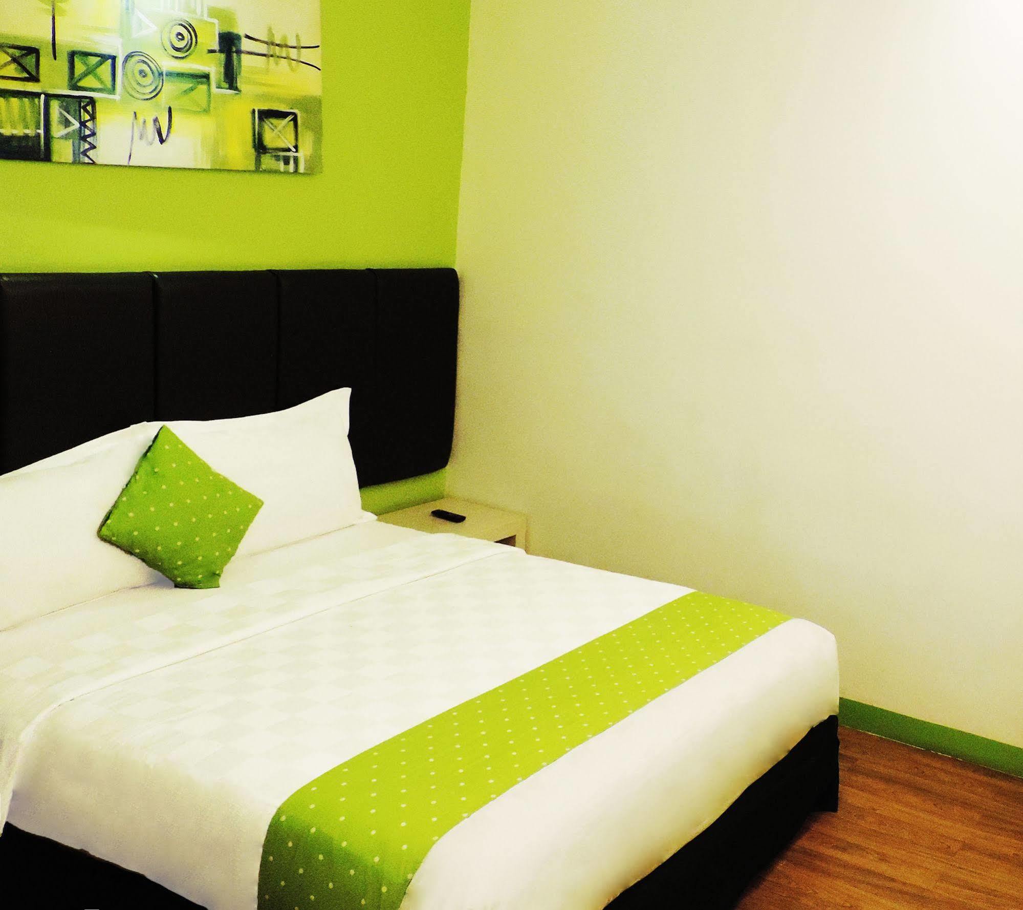 Arbor Biz Hotel Makassar Dış mekan fotoğraf