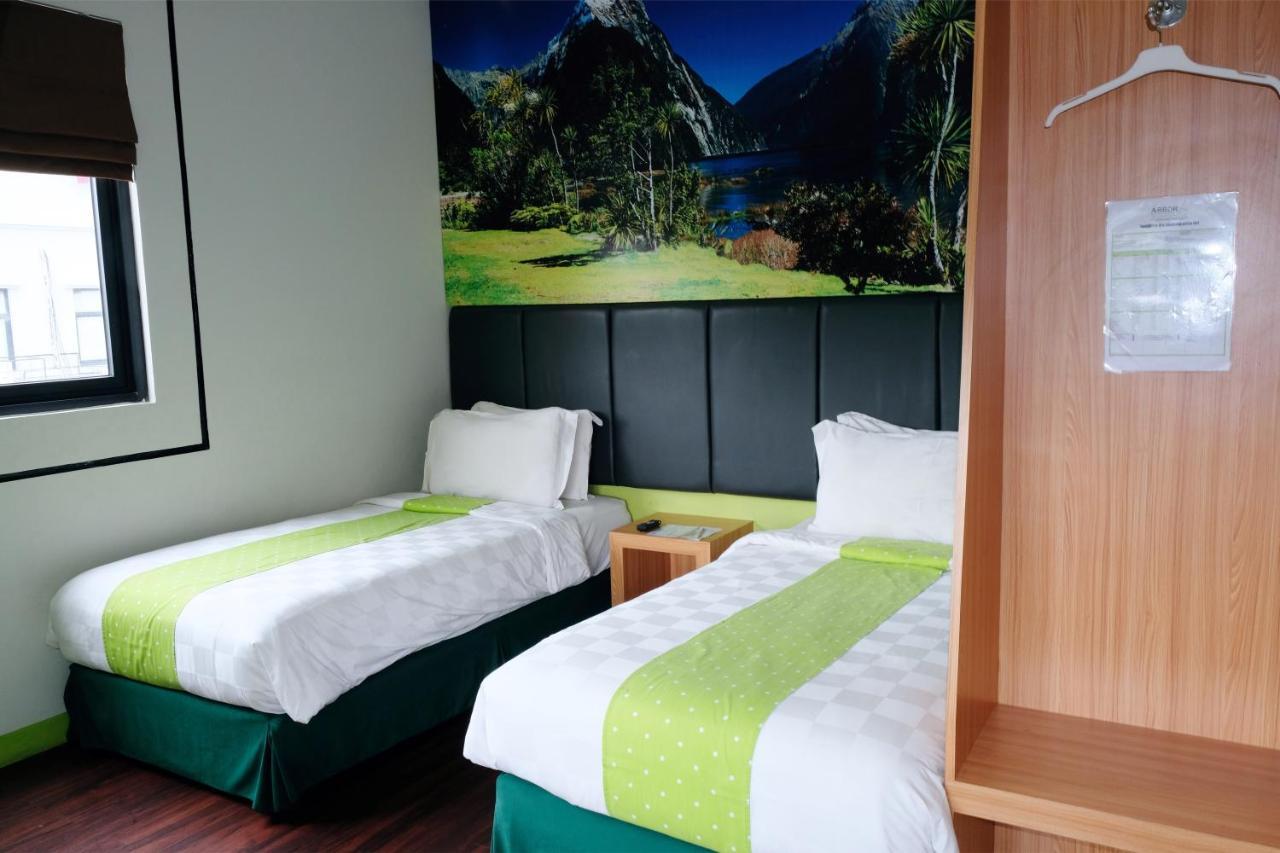 Arbor Biz Hotel Makassar Dış mekan fotoğraf