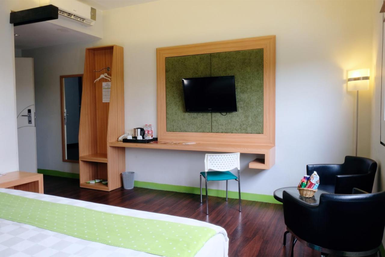 Arbor Biz Hotel Makassar Dış mekan fotoğraf